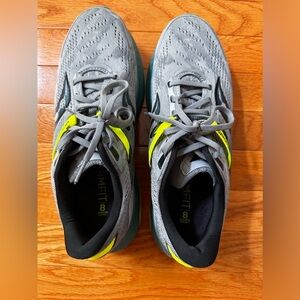 Saucony guide 16 size 10W